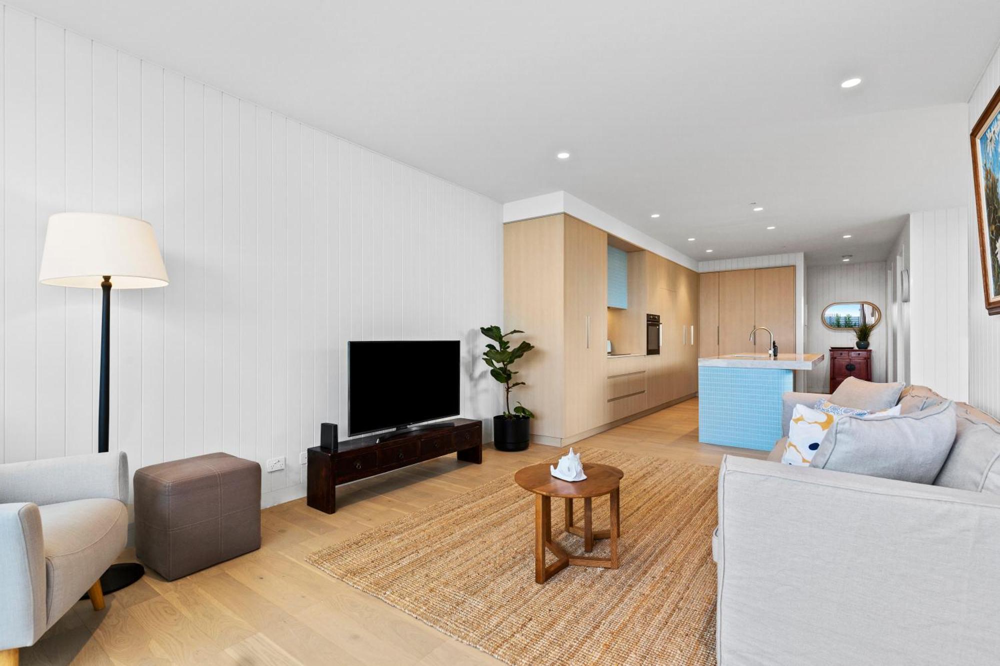 Terrace Getaway 250m To Town Parking Onsite Included 12pm Check Out